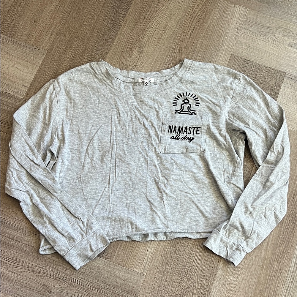 Gray Long Sleeve 'Namaste All Day' Crop Top